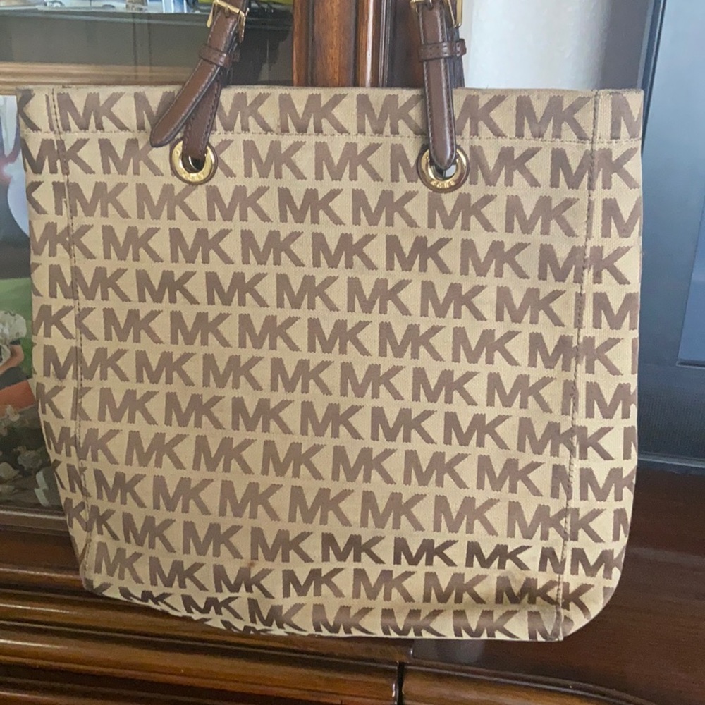 Michael Kors tote